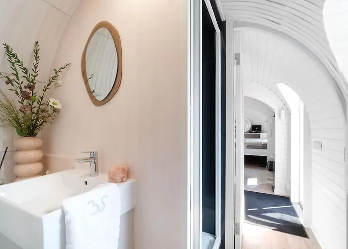 Igluhut On The South Coast Of 200m From The Sea! Vakantiehuis *